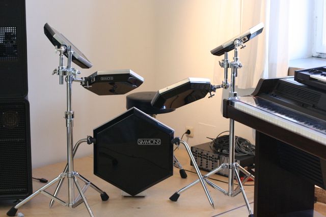 Simmons SDS-V (1981)
