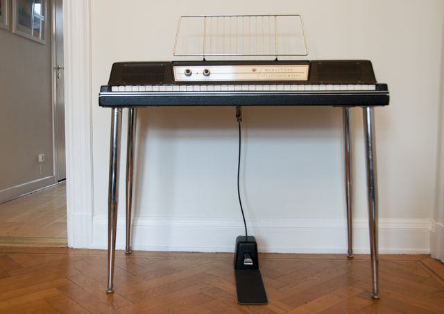 Wurlitzer 200A (1968)